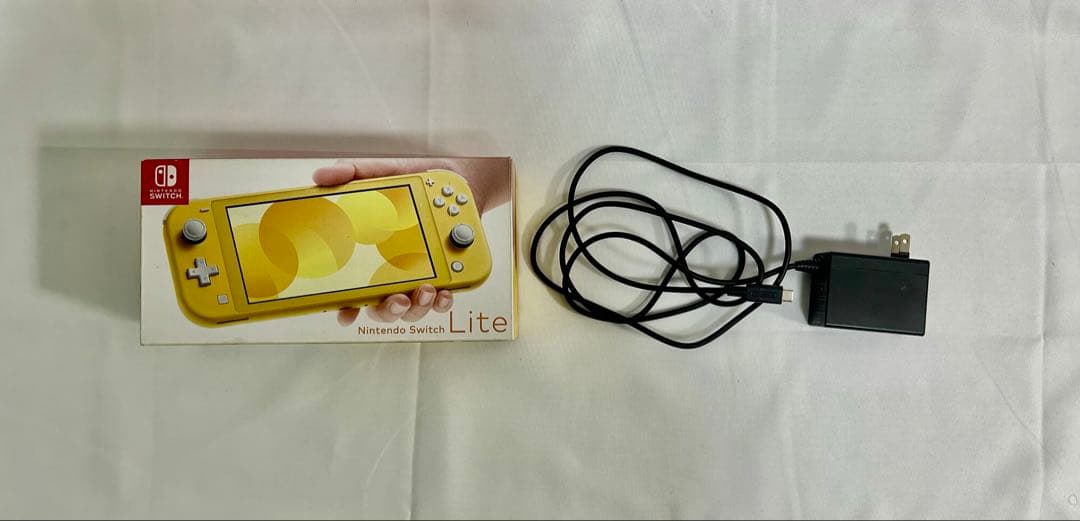 Nintendo Switch Light YELLOW 本体