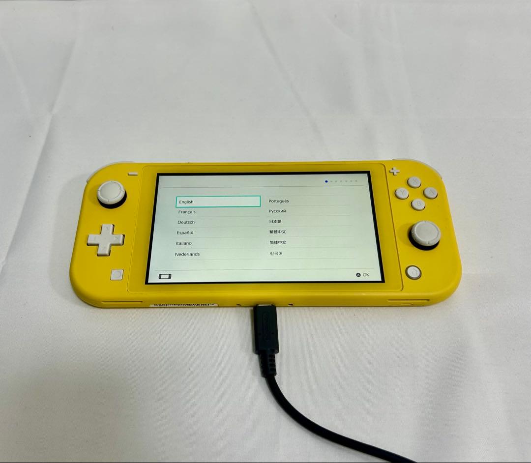Nintendo Switch Light YELLOW 本体