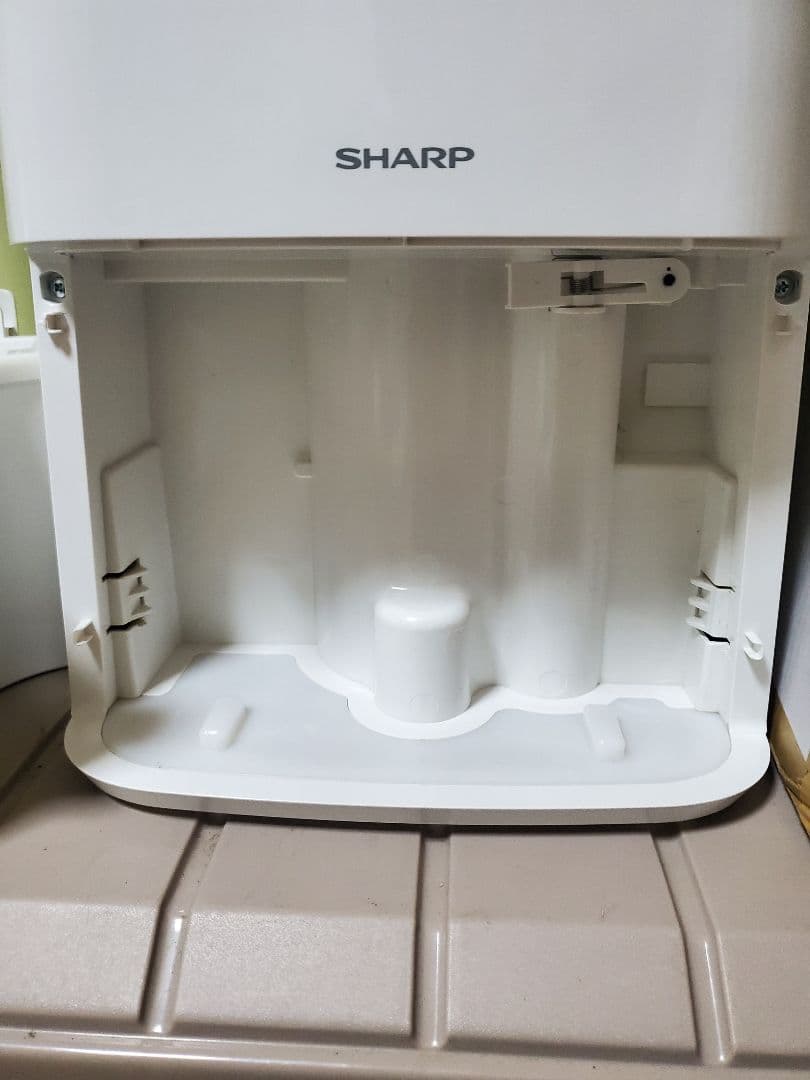 SHARP CV-G71-W 衣類乾燥除湿器　ホワイト系