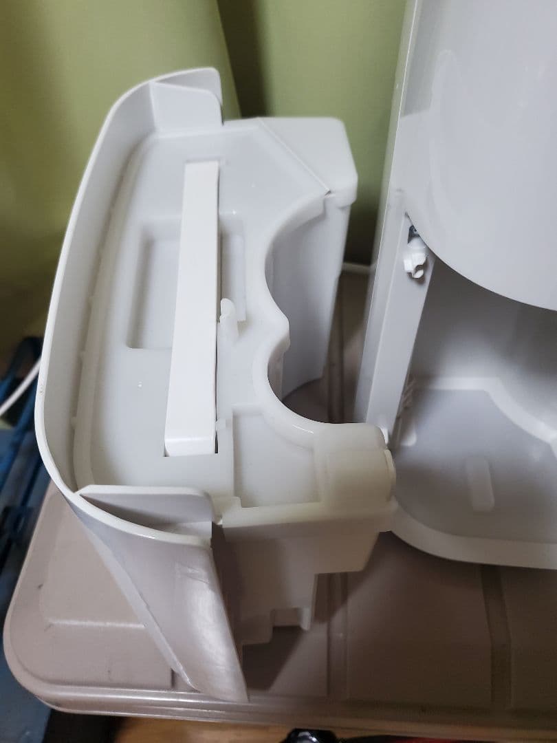 SHARP CV-G71-W 衣類乾燥除湿器　ホワイト系