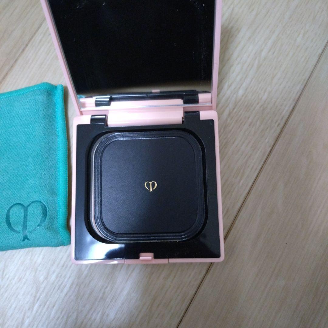 プードルコンパクトエサンシエル　ピンク　プッシュミー