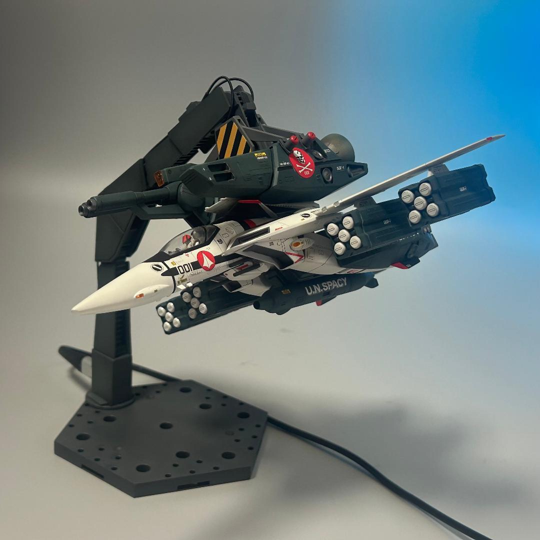 【ぽーぼる】VF-1バルキリー　塗装済完成品