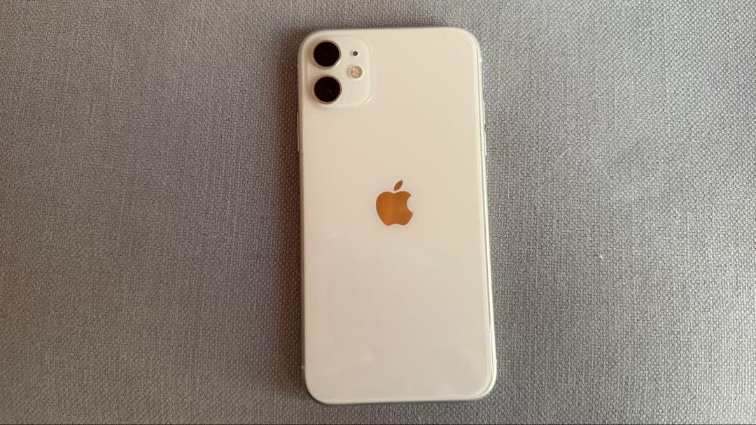 iPhone11 128GB ホワイト　容量80% 付属品未使用