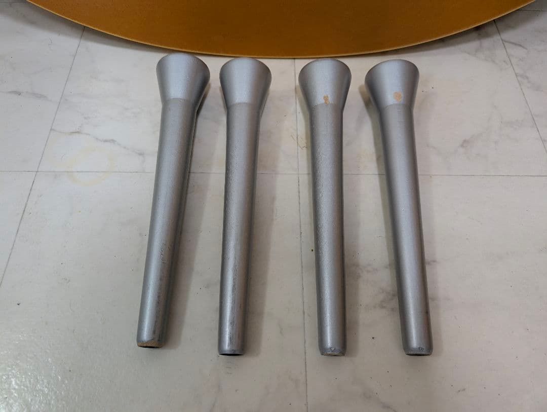 90s ローテーブル レトロポップ ポストモダン スペースエイジ アノニマス