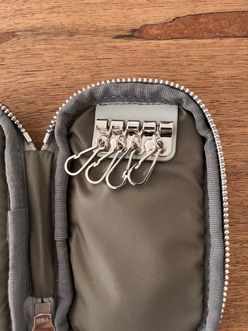 【美品】スマートキーケース 【Kees[キース]グレー】カワニシカバン