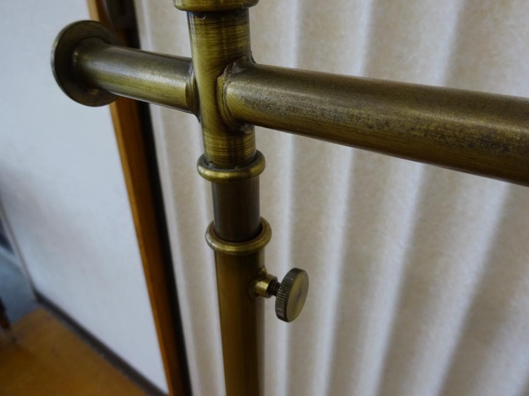 アンティークゴールド　ハンガーラック　スチール製　高さ調整可　W900　店舗什器