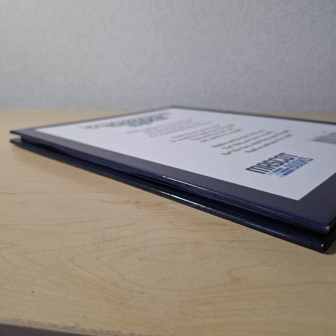 洋書 Somebody Stole the Moon