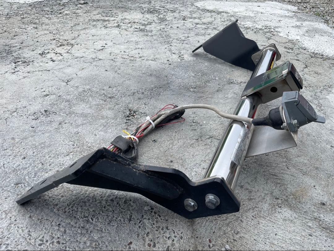 20アルファード ヴェルファイア　SUNTREX ヒッチメンバー 札幌発