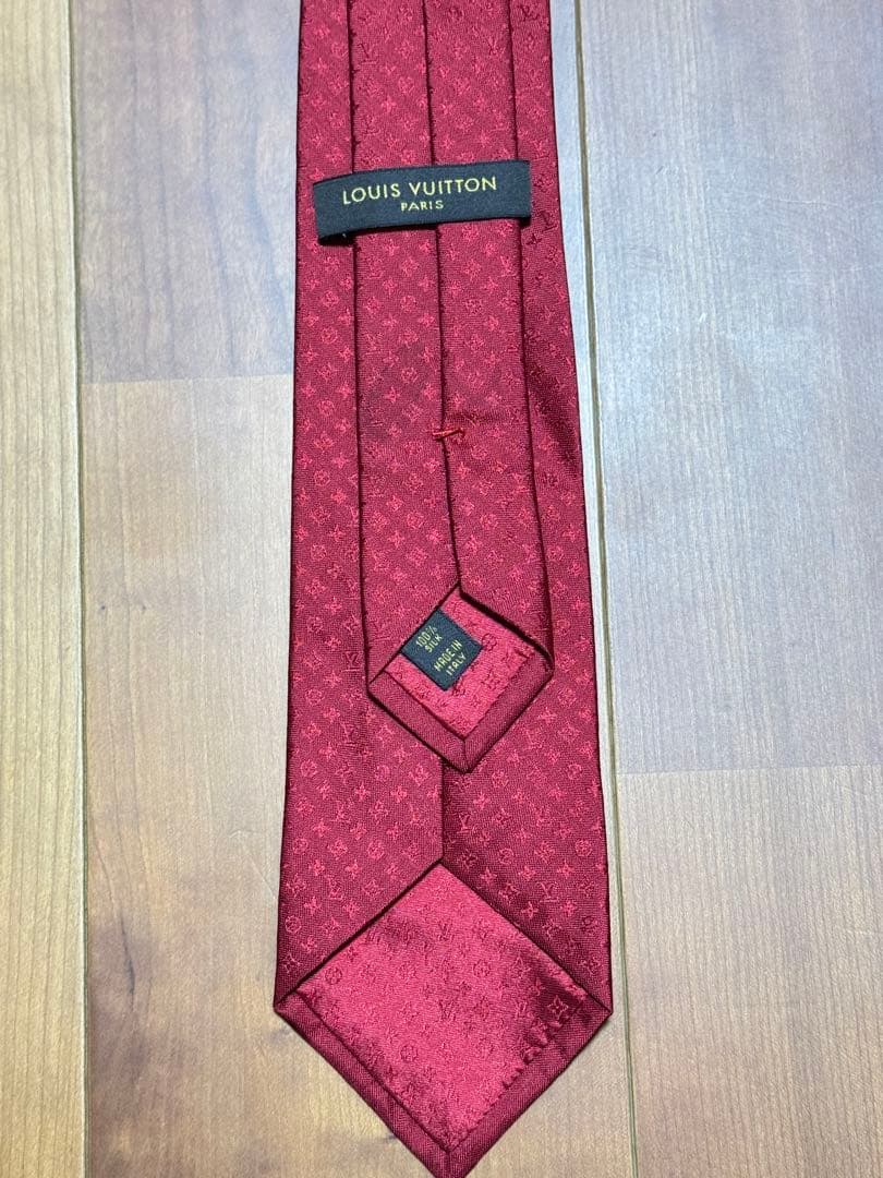 Louis Vuitton 赤 シルク ネクタイ