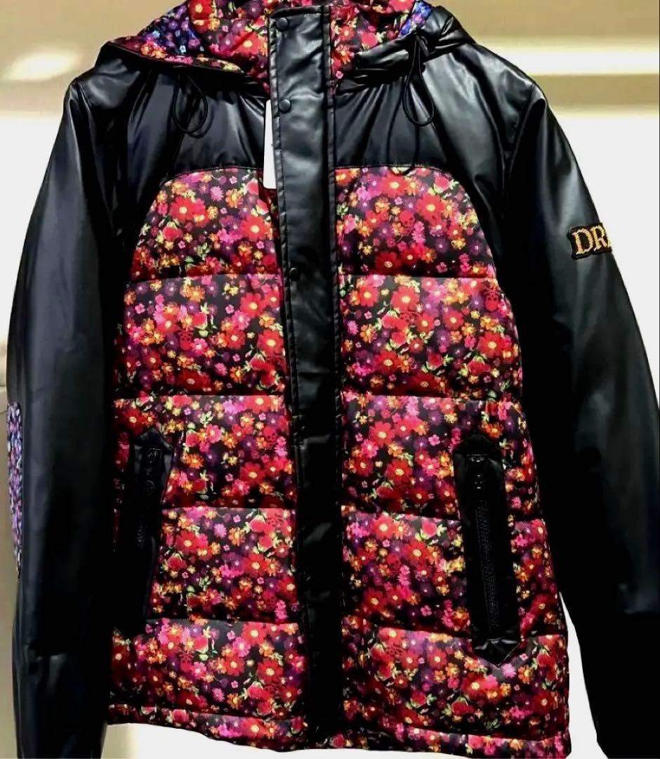 【新品タグ付】最終SALE。ダンスウィズドラゴン　可愛いダウンジャケット