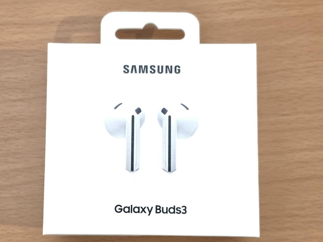 ​【新品未開封】Samsung Galaxy Buds3 ホワイト 国内正規品