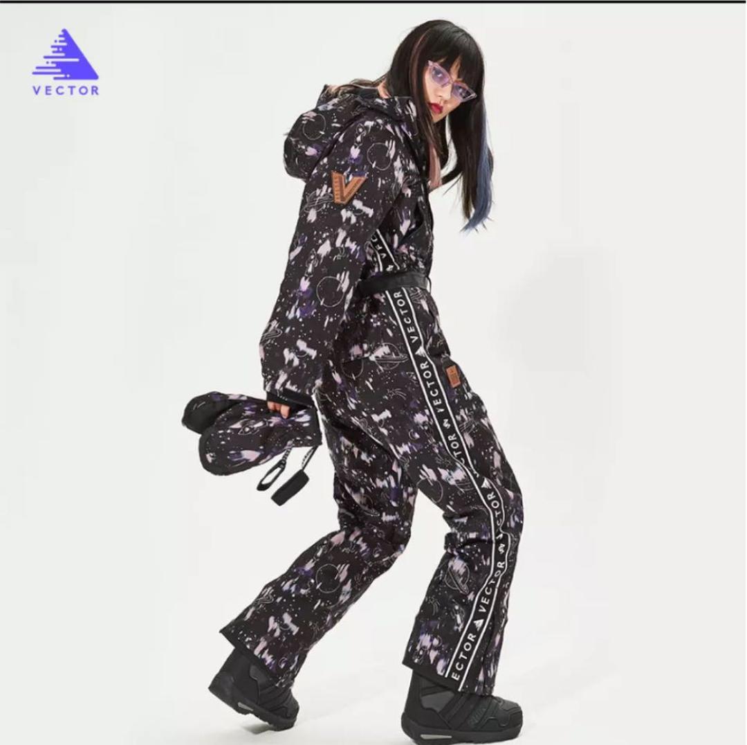 【値下げ】スキー スノボーウェア M 新品未使用