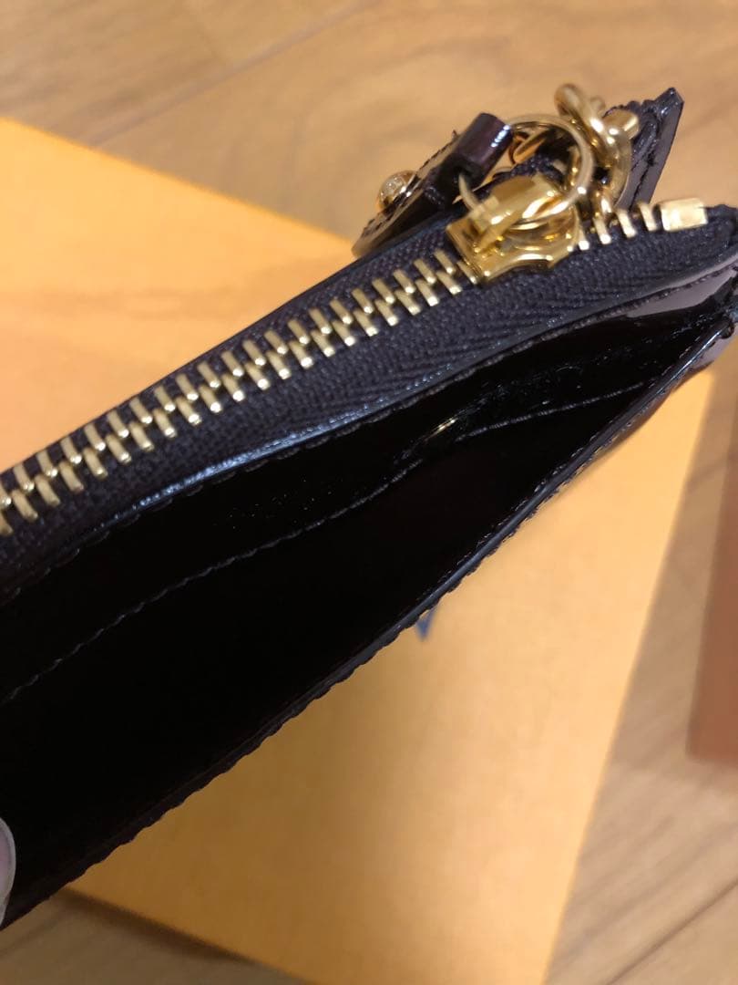 ルイヴィトンケース付キーチェン