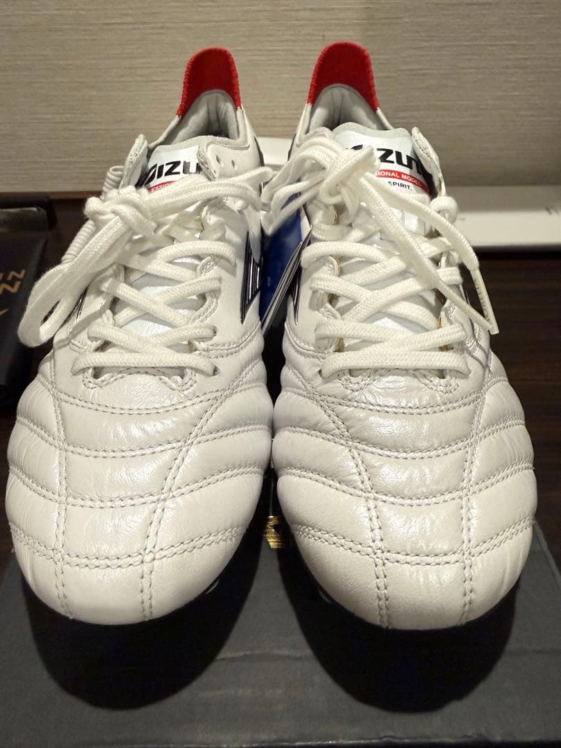 MORELIA ミズノ　モレリア ネオ３ジャパン　新品未使用　23cm