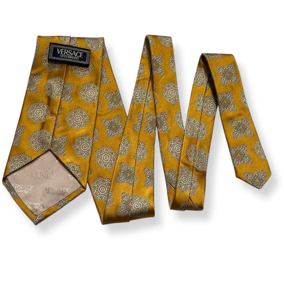 美品✨VERSACE ネクタイ　ヴェルサーチ　光沢感　ジャガード