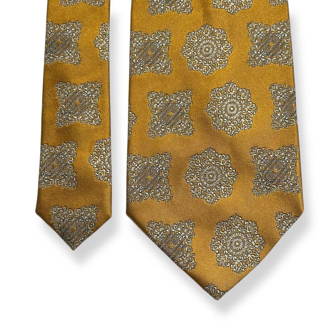 美品✨VERSACE ネクタイ　ヴェルサーチ　光沢感　ジャガード