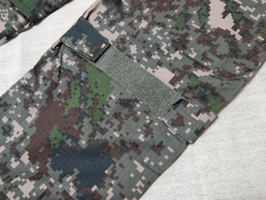 【新品】韓国軍　大韓民国陸軍　戦闘服　フィールドパンツ　TYR　私物品