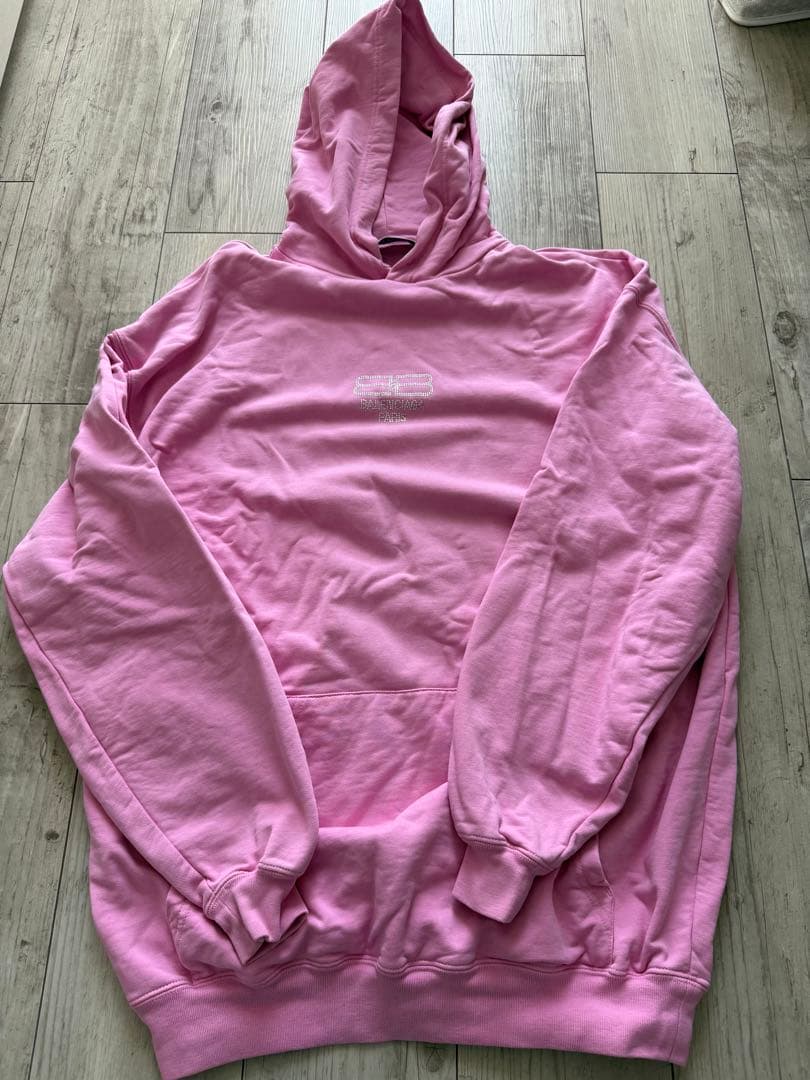 BALENCIAGA ピンク パーカー ユニセックス