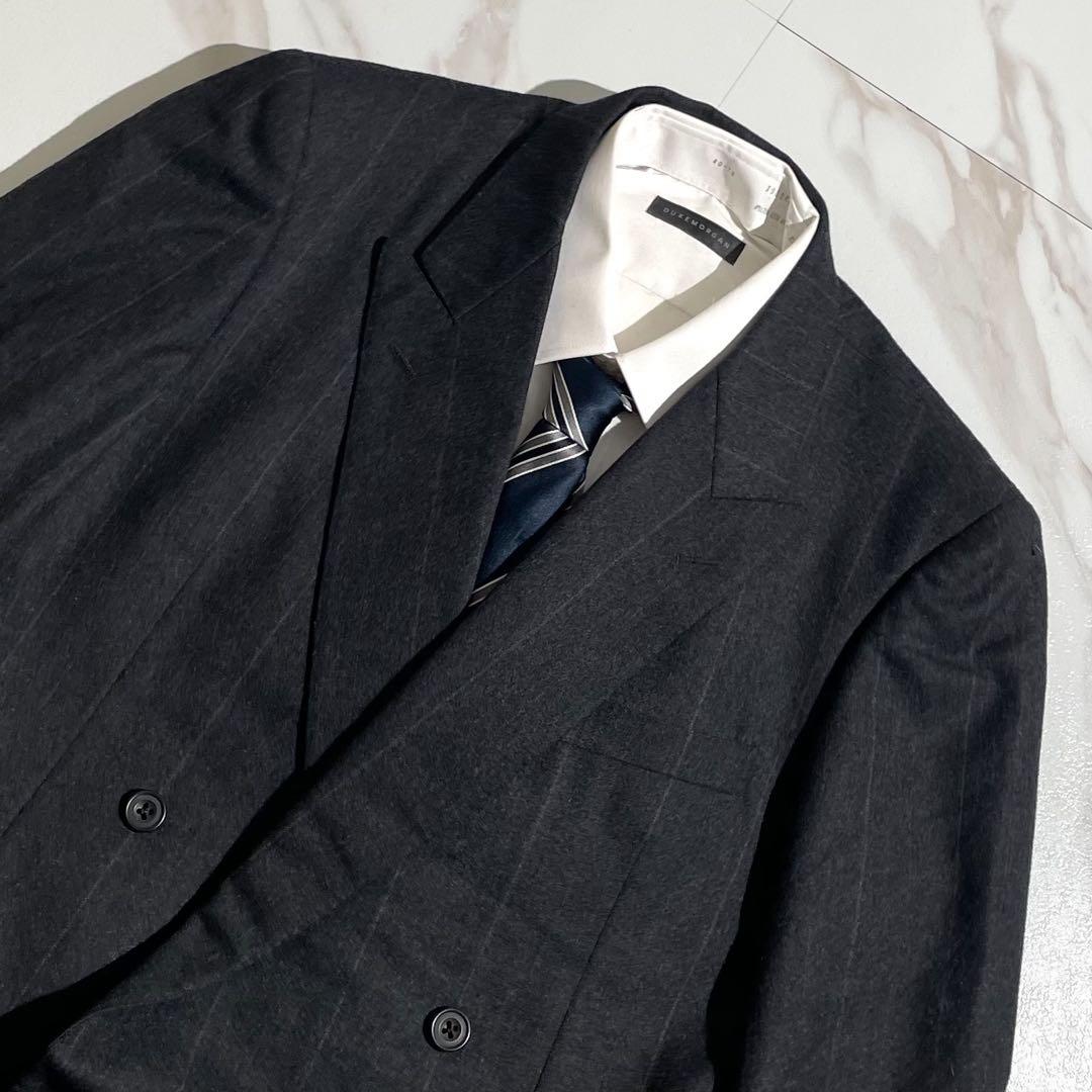 Burberryダークグレー ストライプ ダブルブレストスーツ　ウール
