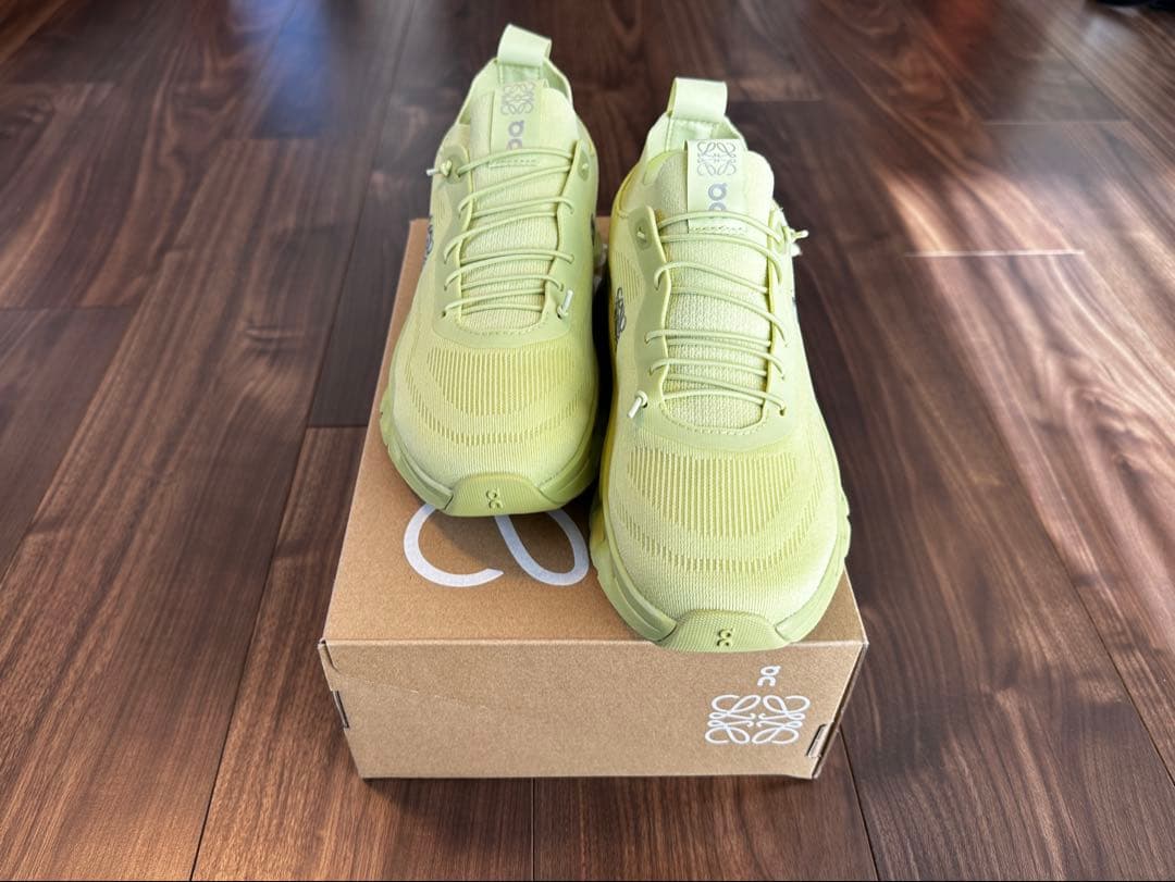 新品未使用　LOEWE × On Cloudtilt コラボ 限定スニーカー