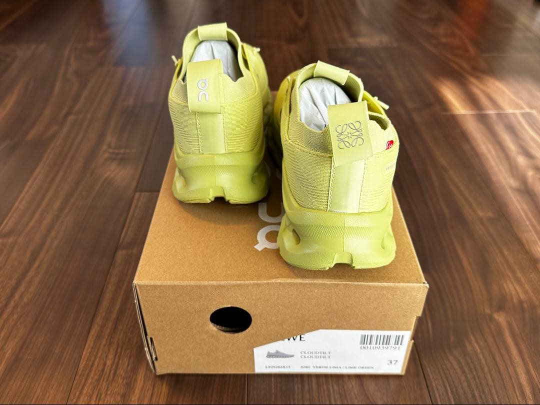 新品未使用　LOEWE × On Cloudtilt コラボ 限定スニーカー