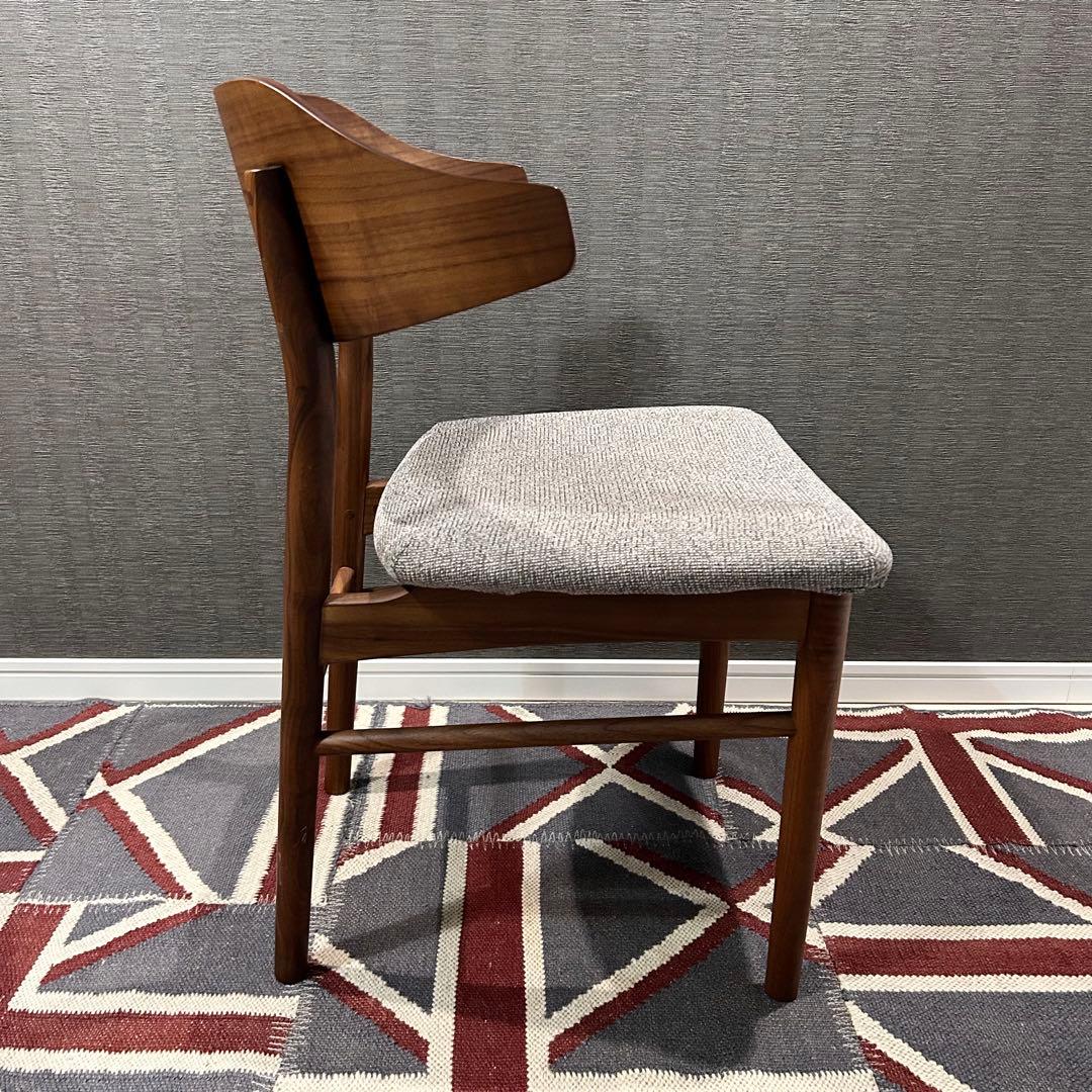 展示品 美品 ウニコ タルヴィ ダイニングチェア ウォールナット 24年製 1脚
