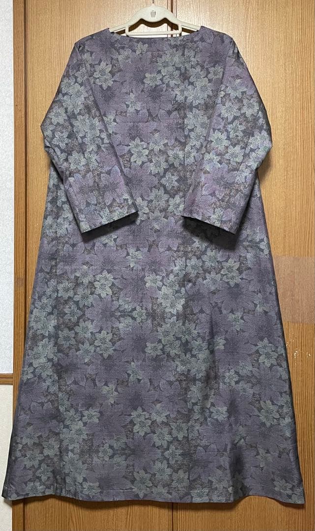 着物リメイク　大島のAラインワンピース　リボン(共布紐ベルト)付き