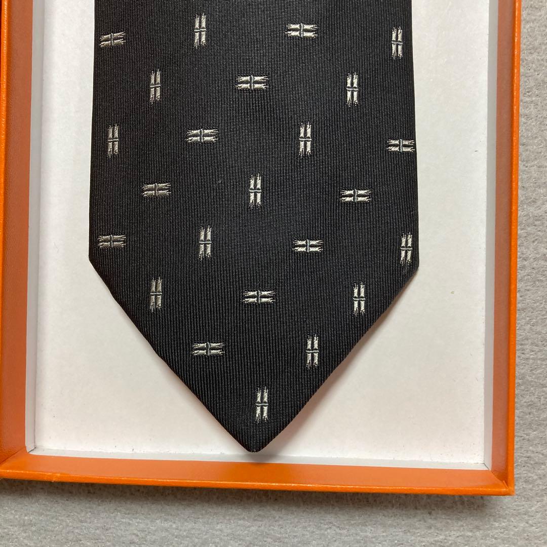 箱付　美品　エルメス　ネクタイ　黒　H柄　シルクジャガード