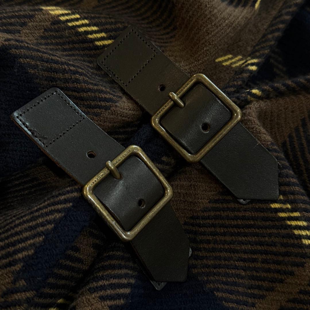 バーバリーブルーレーベル　ポンチョ　フード付き　ホースロゴ　レザーベルト　茶　M