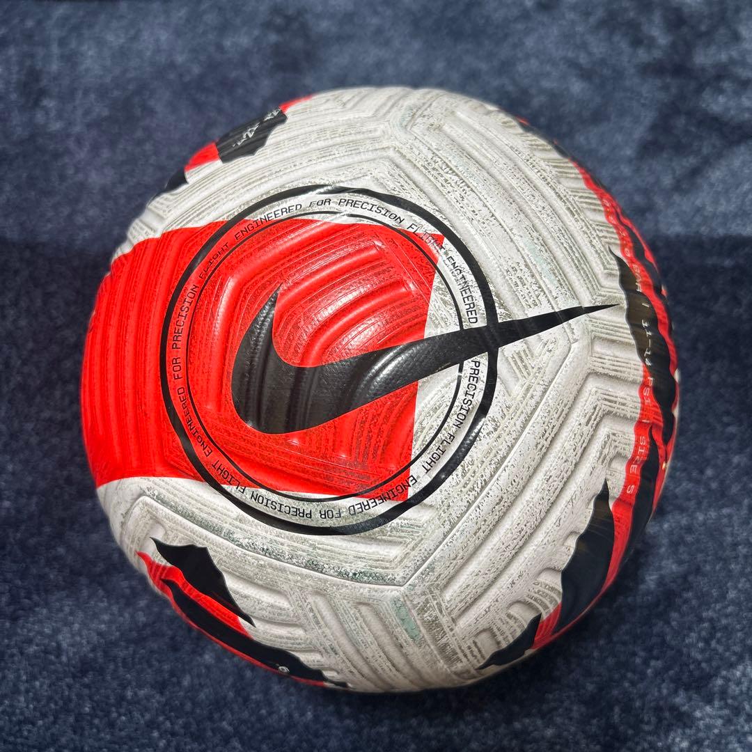 Nike Flight DC1496-100 5号球　サッカーボール　中古