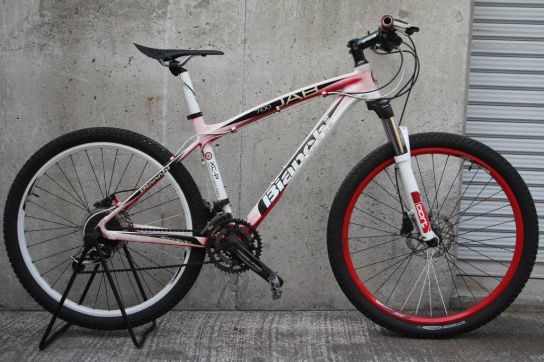 引き取り限定♪Bianchi♪ビアンキ♪JAB♪2ポッド対向油圧ディスクブレーキ