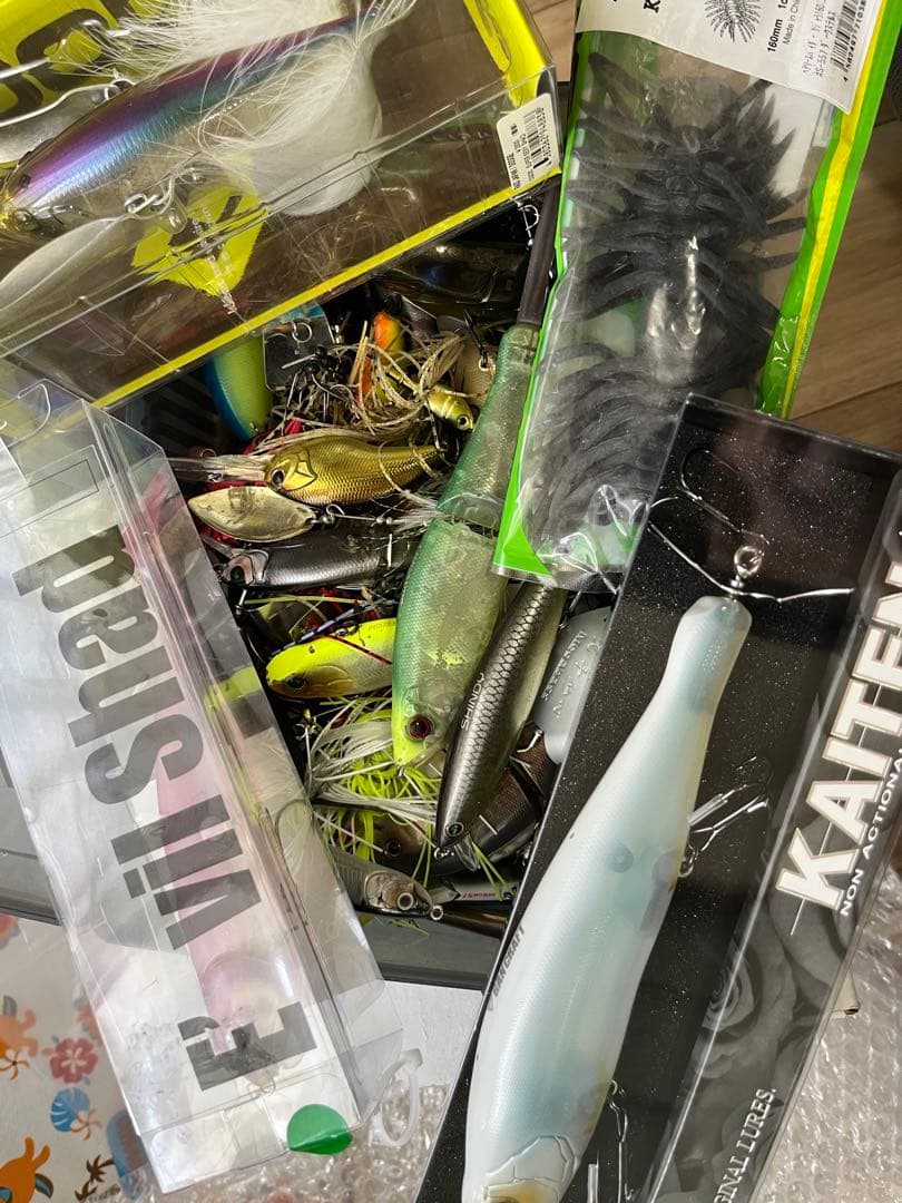 購*す様 ルアー７２個まとめ売り（中古品）