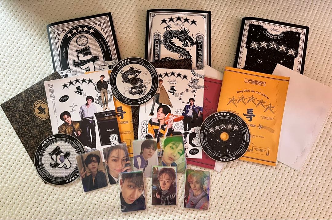 【Stray Kids スキズ アルバム＆トレカセット】