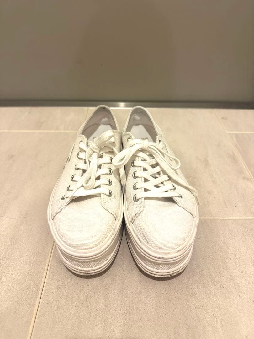 CELINE ホワイト スニーカー