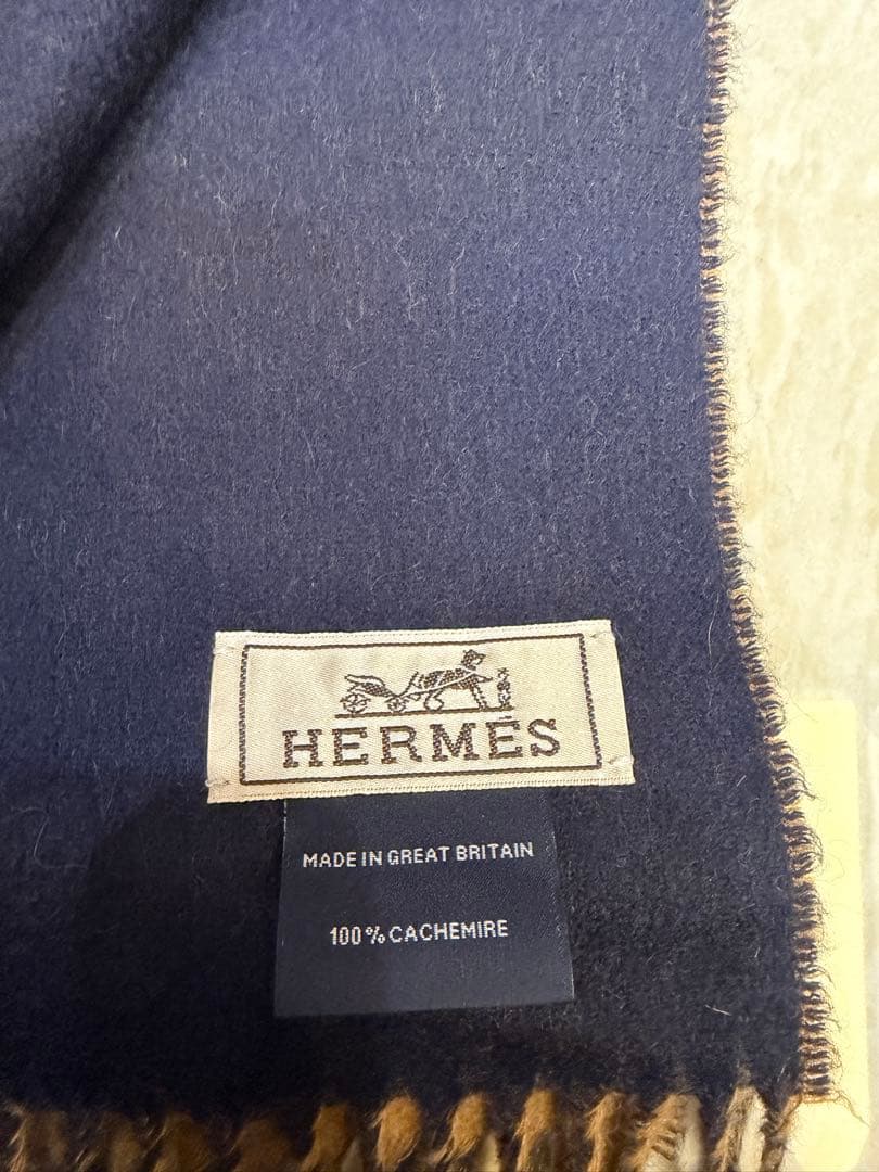 HERMÈS 100% CACHEMIRE マフラー