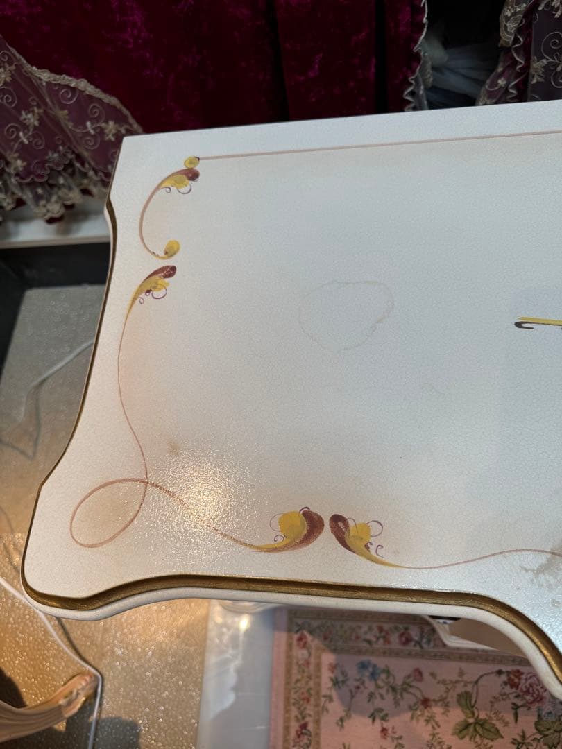 ロココ調　テレビ台