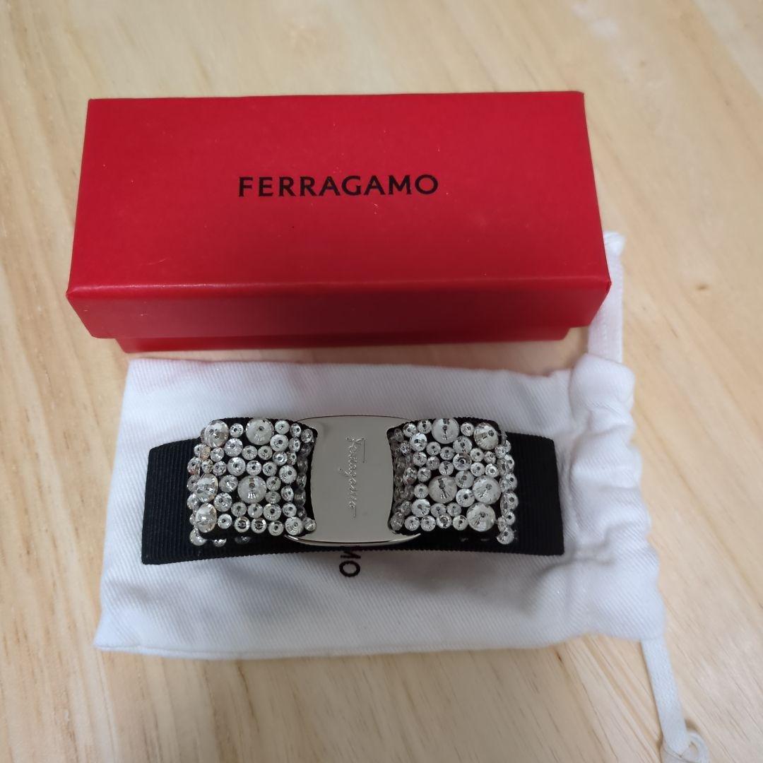 美品　FERRAGAMO フェラガモ　ビジュー装飾 ヘアピン　バレッタ