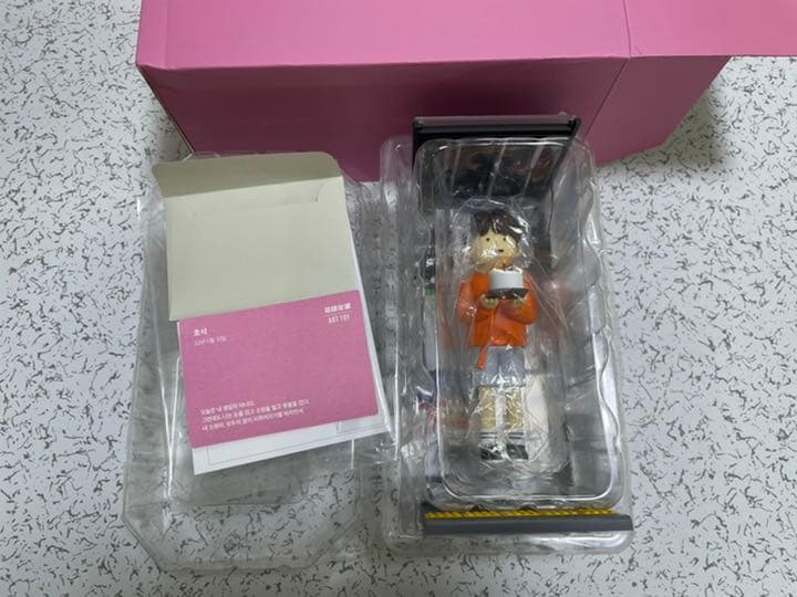 BTS　防弾少年団　ART TOY　フィギュア、トレカセット　j-jope