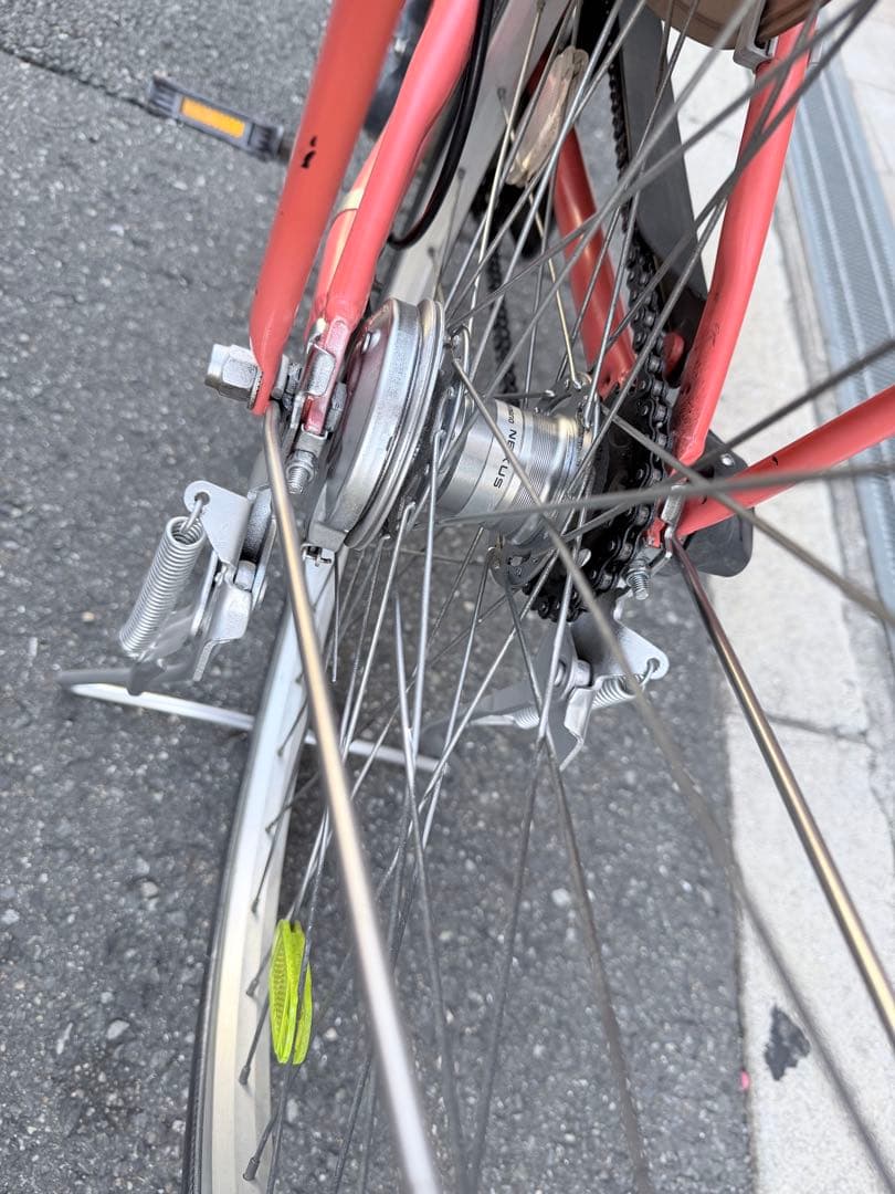 大阪府　電動アシスト自転車 前カゴ付き　26インチ