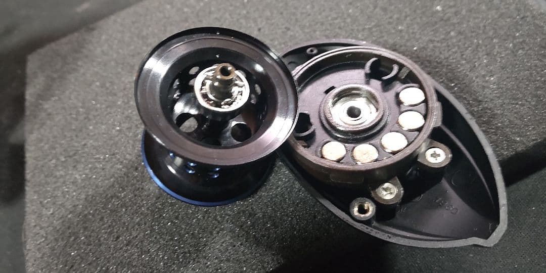 Abu Garcia Revo Deez 6-Lベイトリール軽量化146g