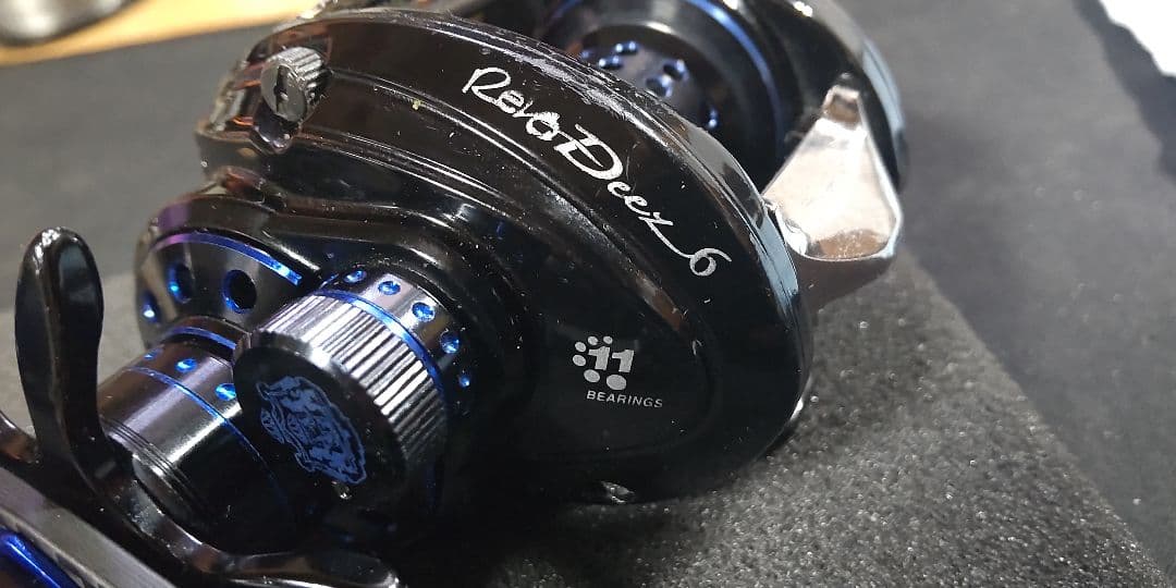 Abu Garcia Revo Deez 6-Lベイトリール軽量化146g