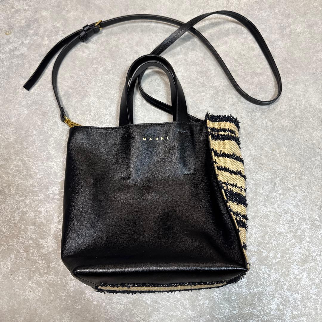 MARNI マルニトートバッグ