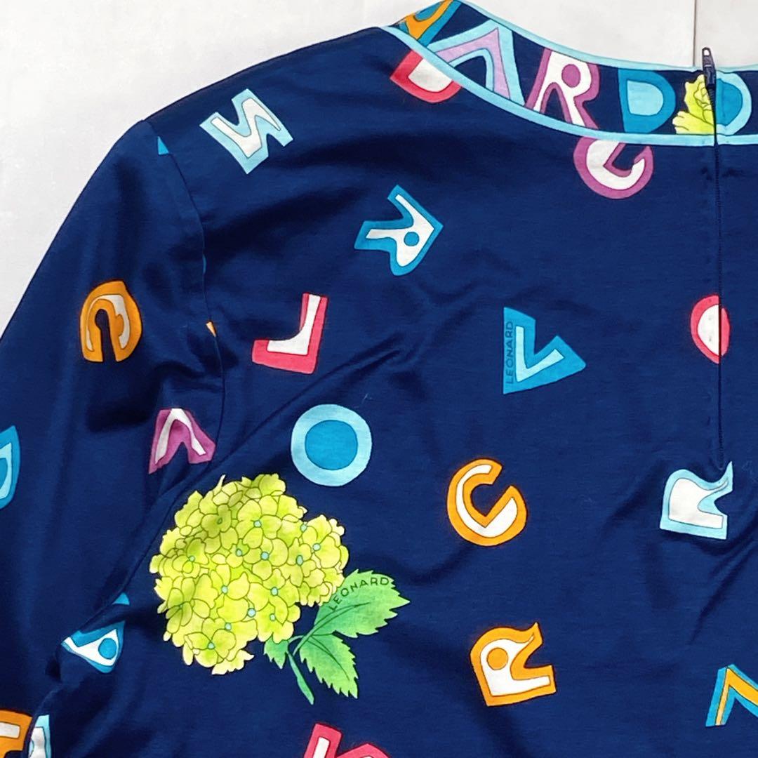 美品 トリム 薔薇 LL 花 アルファベット ロゴボタン レオナール カットソー