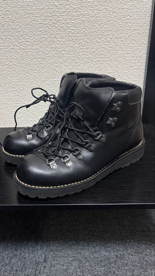 Danner ブラック ハイカットブーツ