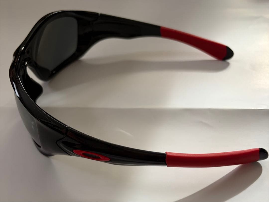 Oakley Ducatiコラボサングラス PITBULL OO9161-10