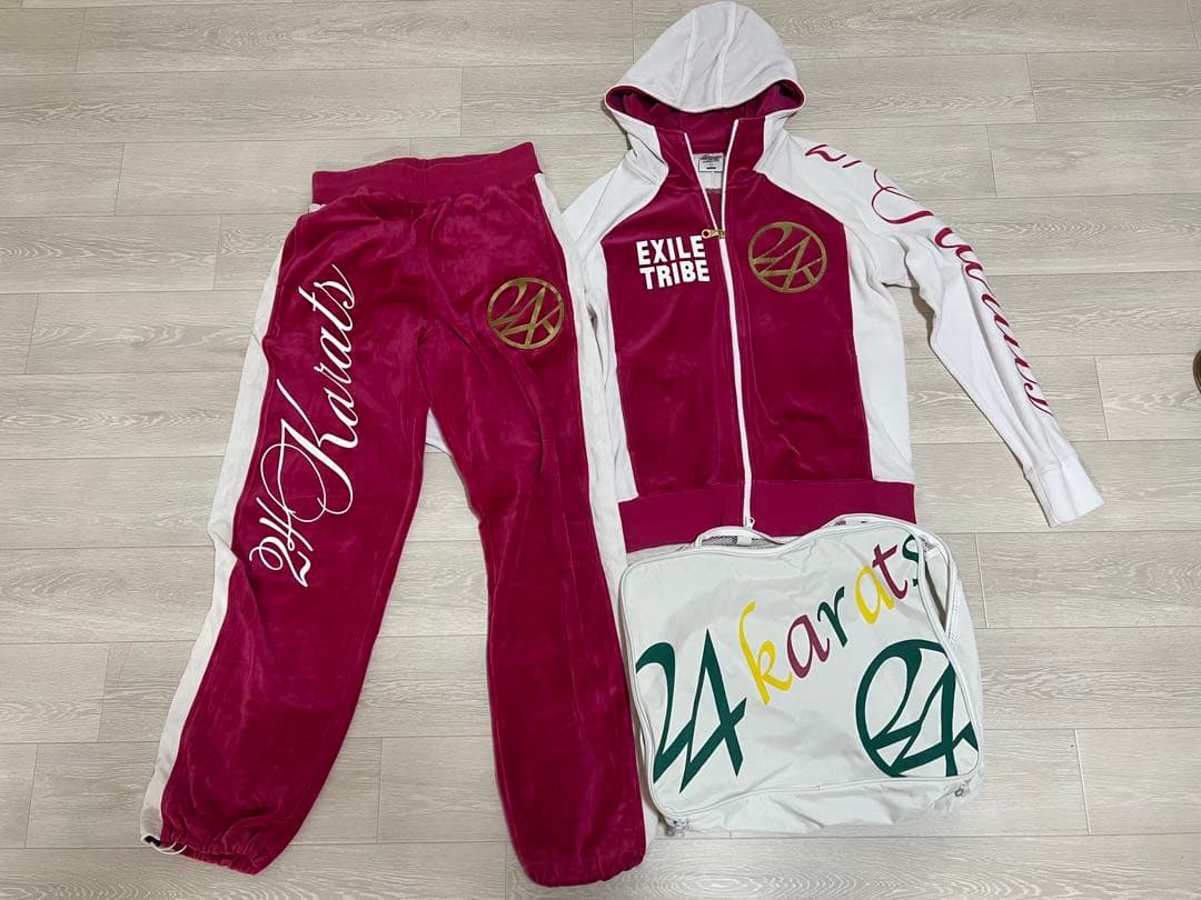 [yuuu]24karats おまけ付き　上下セットアップ ベロア M