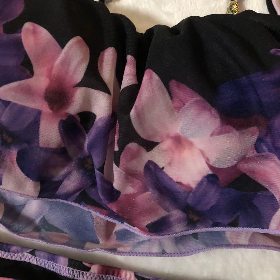 radyリゾフラビキニ　水着