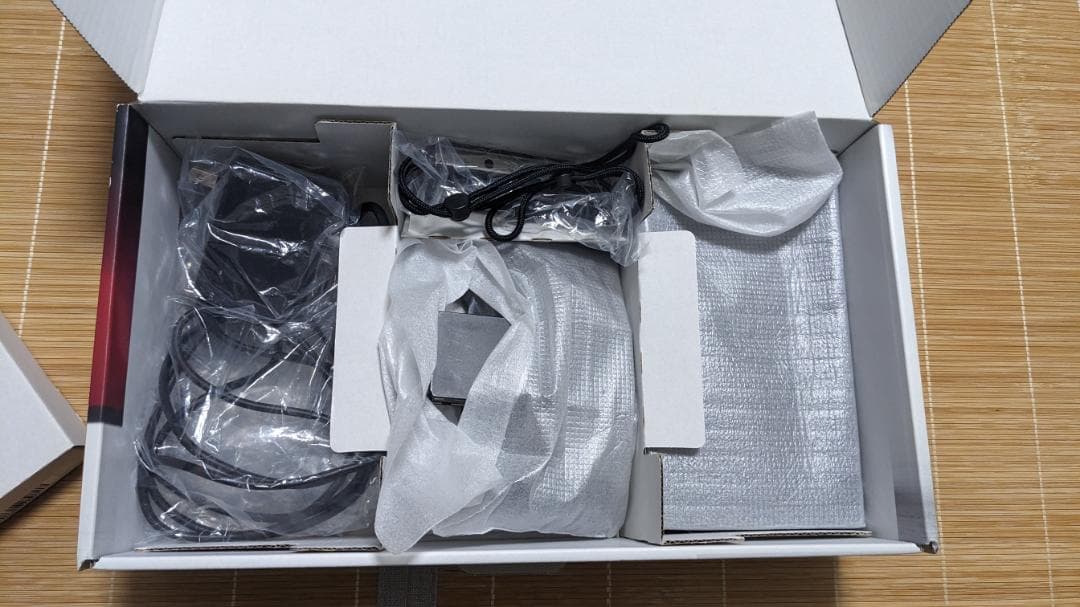 NintendoSwitch本体　箱、付属品完備