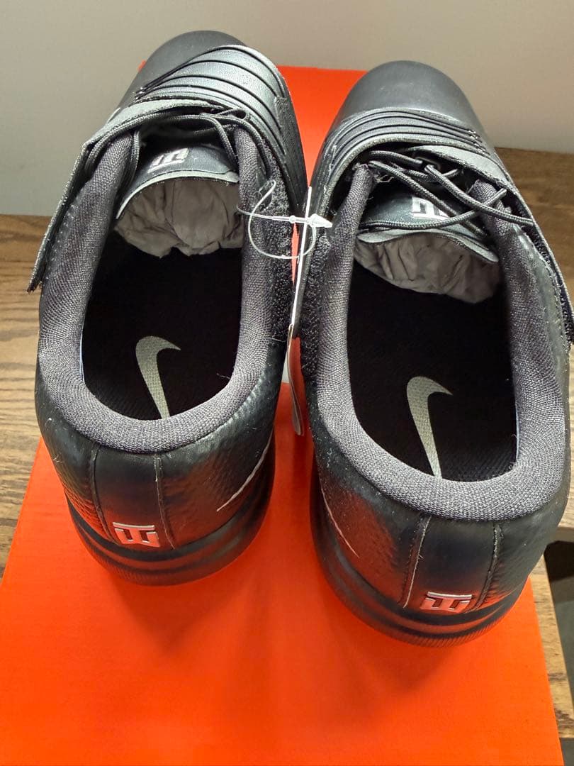 NIKE ゴルフシューズ　TW17