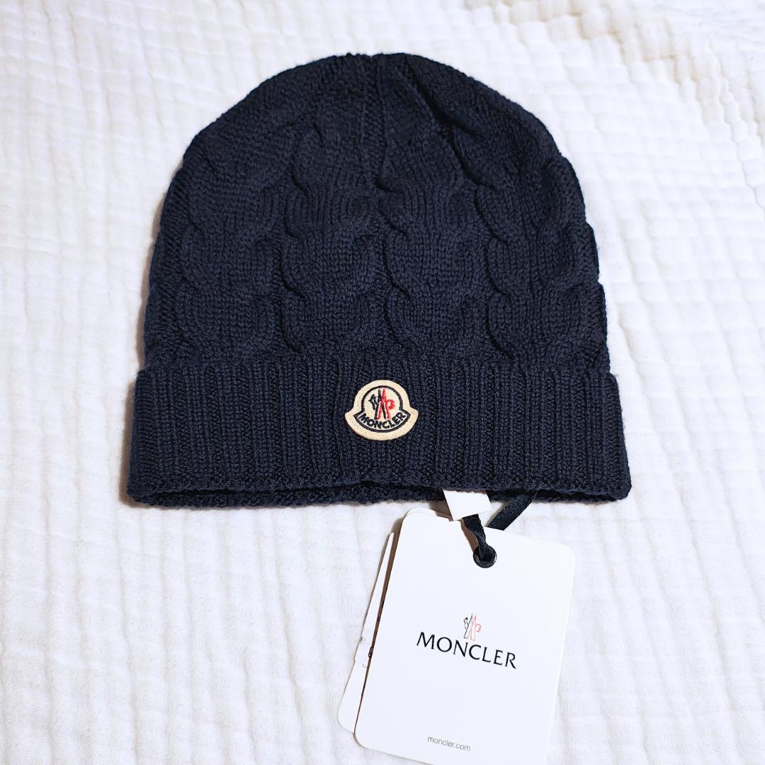 【ヤエリ】Moncler ニット帽 新品未使用 タグ付 ダークブルー